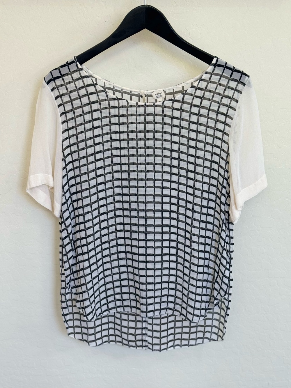 Wilfred by Aritzia Black White Grid 100% Silk Blouse Top Medium Sheer Windowpane
